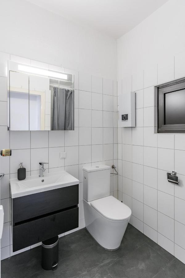 Flats 4 You, Moderne City Wohnung Naehe Hbf, Due-Messe 20 Min, Netflix, Kueche Duisburg Exterior photo