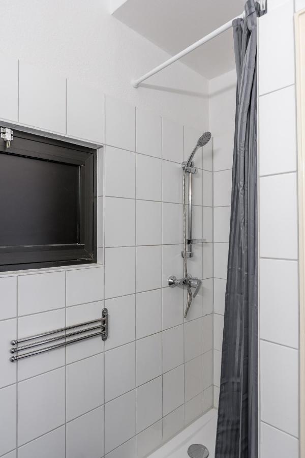 Flats 4 You, Moderne City Wohnung Naehe Hbf, Due-Messe 20 Min, Netflix, Kueche Duisburg Exterior photo