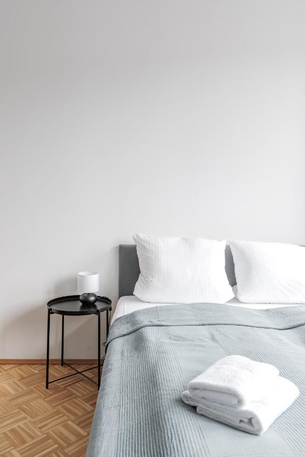 Flats 4 You, Moderne City Wohnung Naehe Hbf, Due-Messe 20 Min, Netflix, Kueche Duisburg Exterior photo